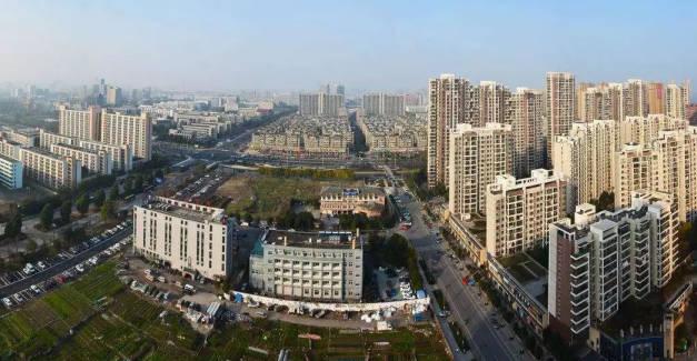 樓市十月繼續(xù)探底：58城新房價格下跌，上海二手房量價齊跌