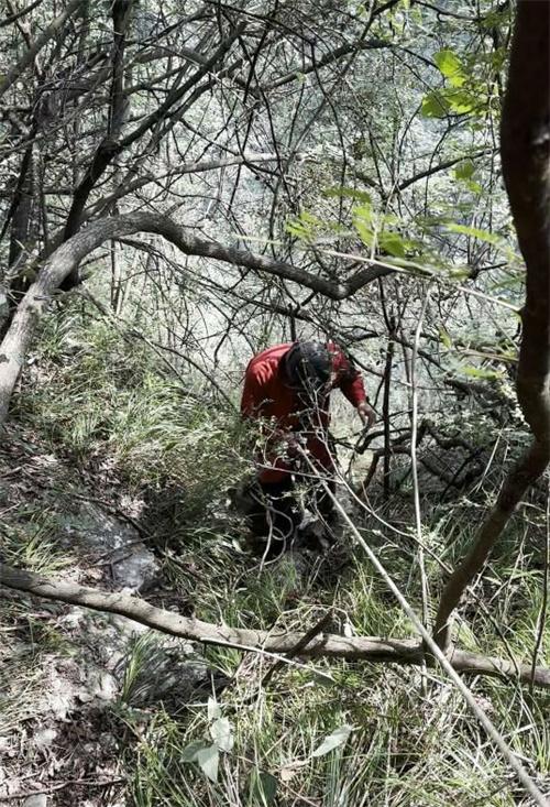 深山尋覓無果，村民在懸崖下發(fā)現(xiàn)失聯(lián)村民遺體