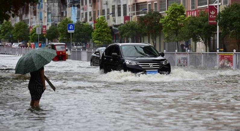 河南信陽(yáng)光山縣狂風(fēng)暴雨致多人死亡消息全是假的！